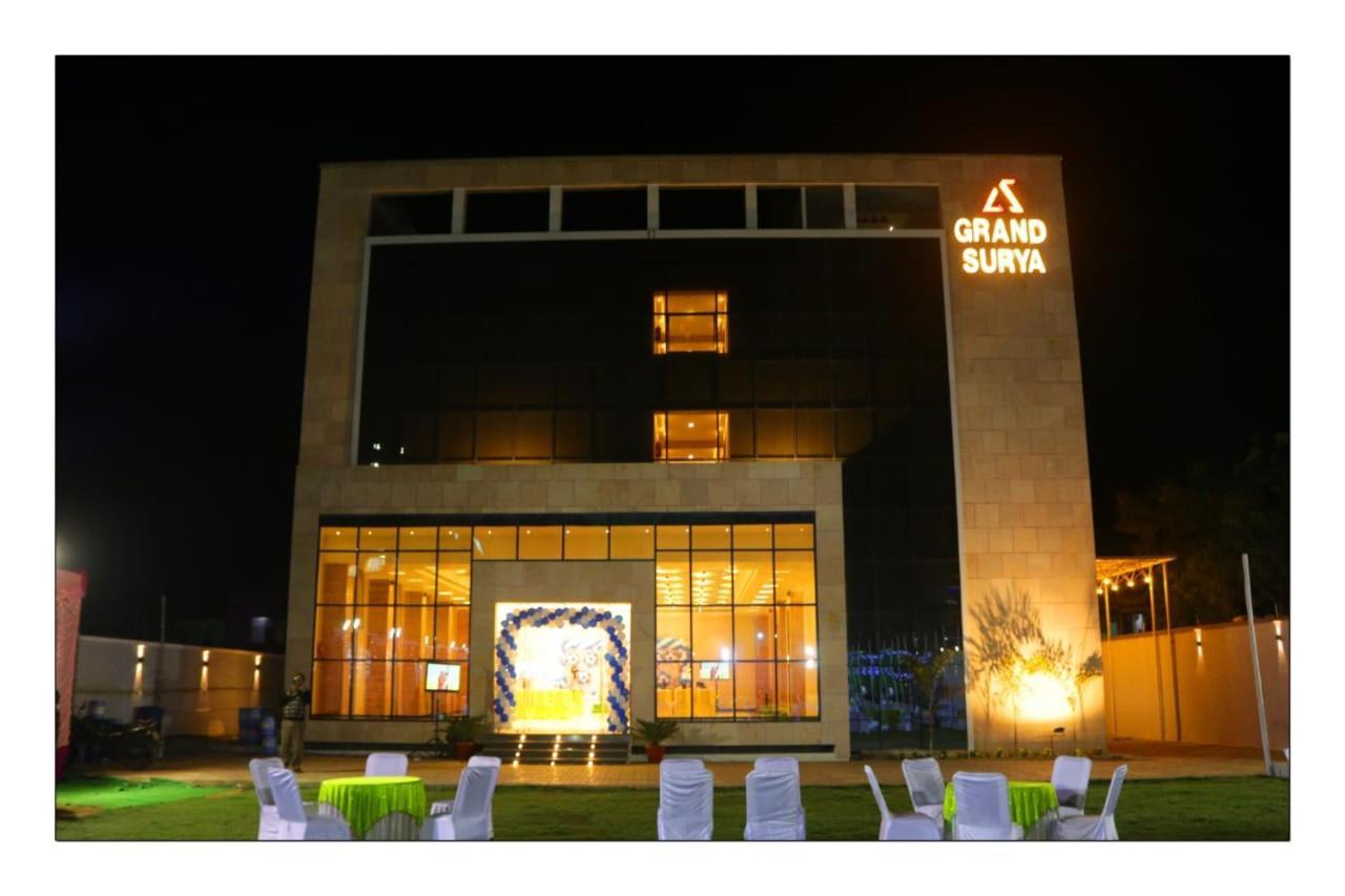 Hotel Grand Surya Kodarma Dış mekan fotoğraf